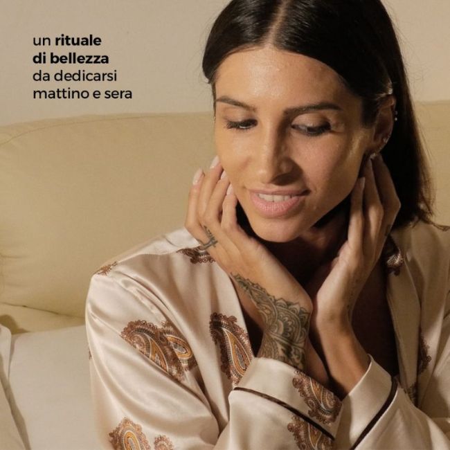 SMC102_B-Selfie_Miracle_Luxury_Face_Cream_2.jpeg